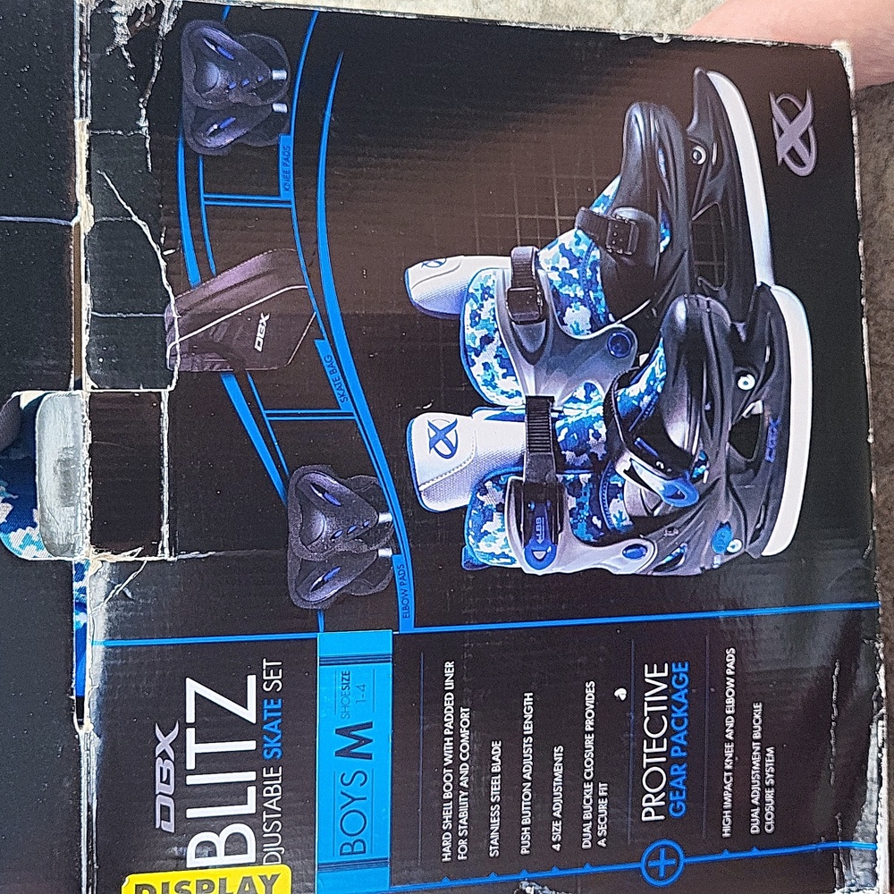 DBX Blitz  blue adjustable skates size 1-4